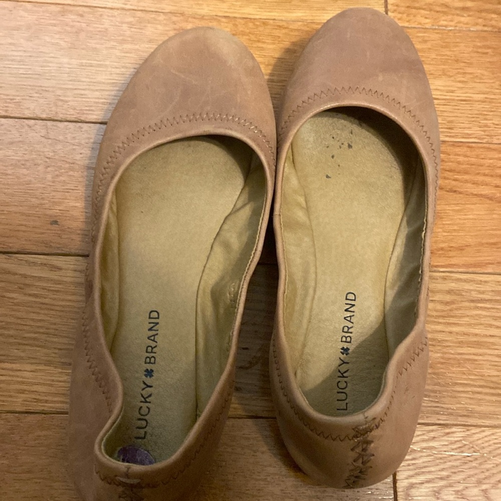Brown leather flats.  Lucky Brand size 8.  Like new.